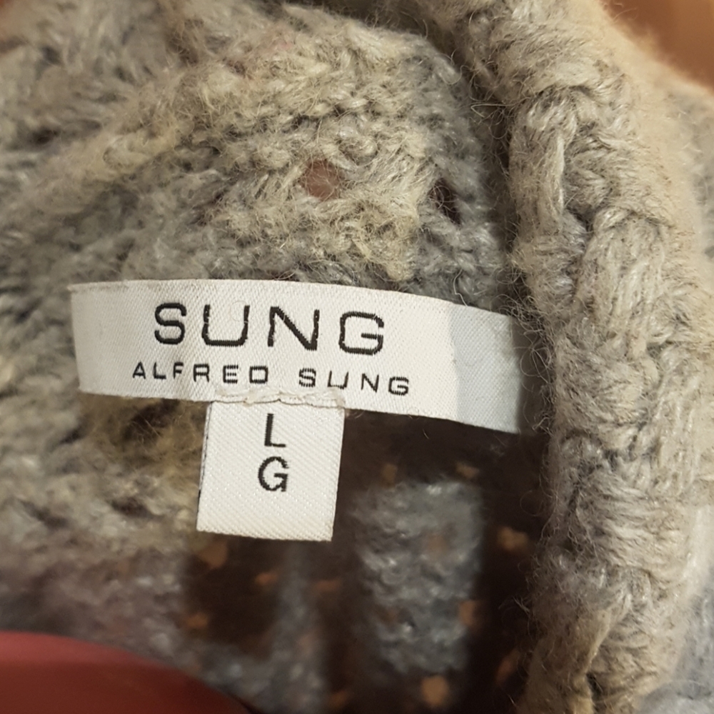 Knit sweater - Picture 3 of 3